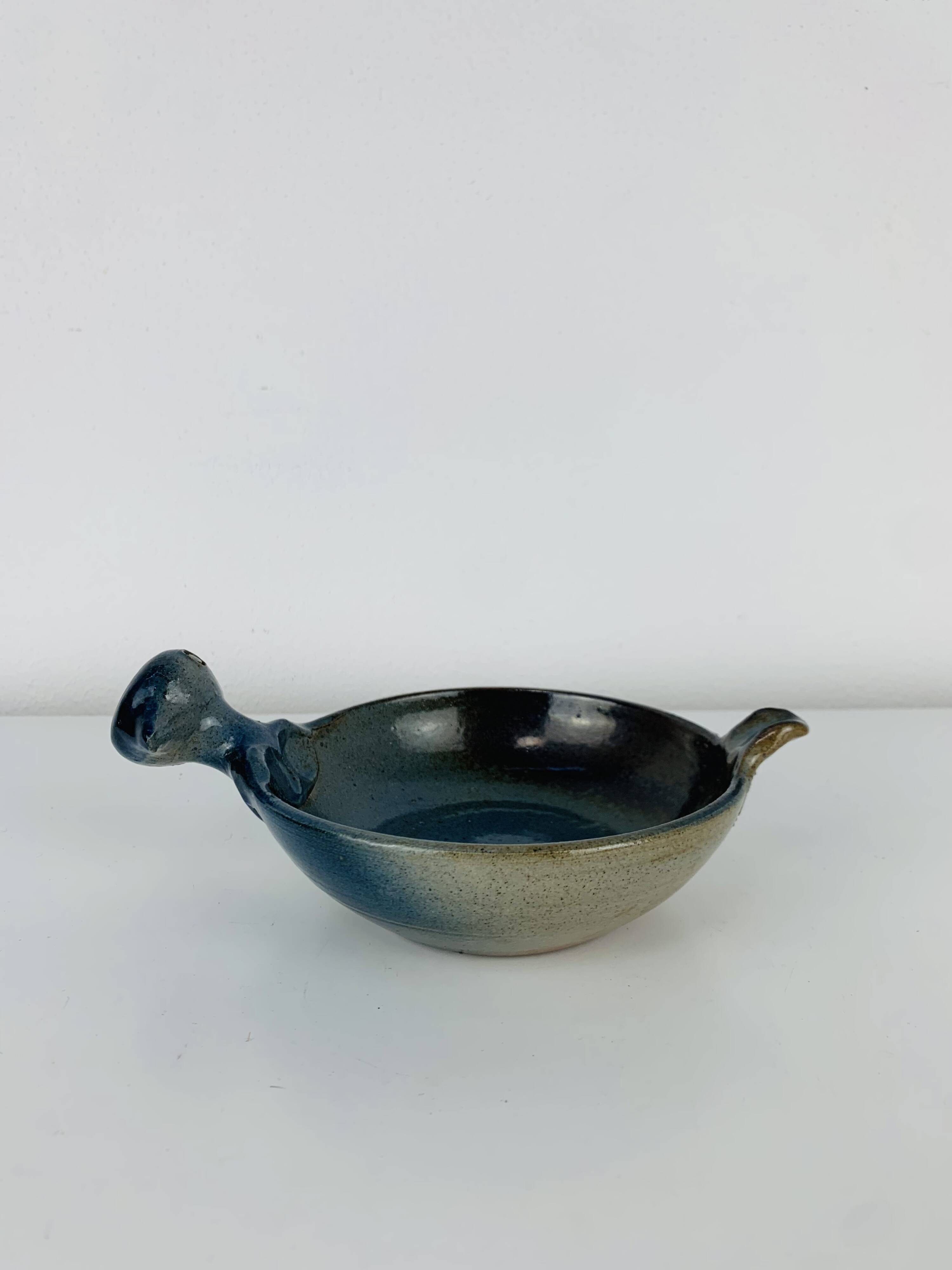 Ceramic bird catchall signed Valérien Taber Vallauris, ashtray.