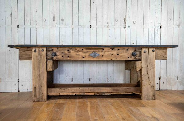 Ancien établi restauré