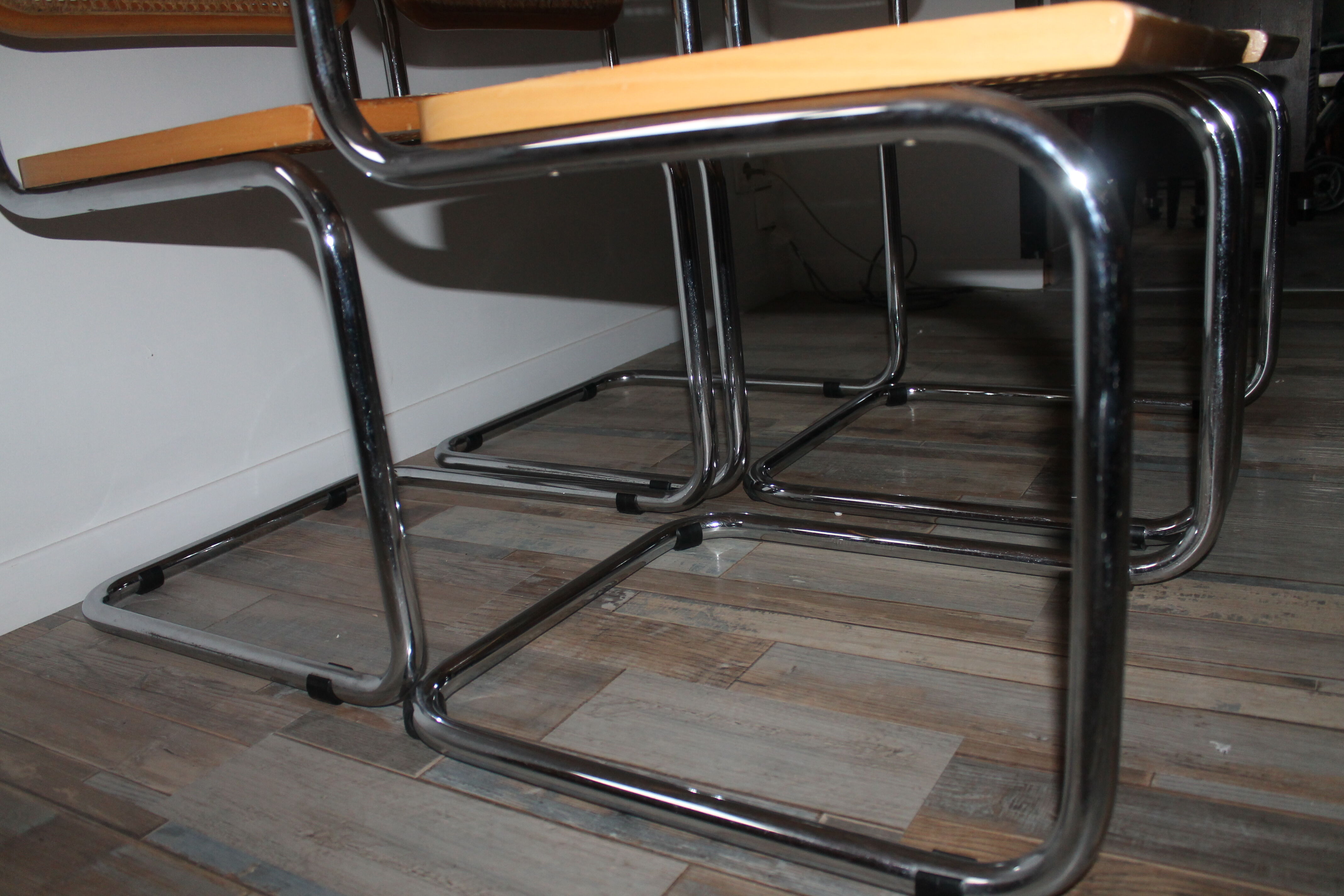 Lot 4 chaises Marcel Breuer Cesca B32