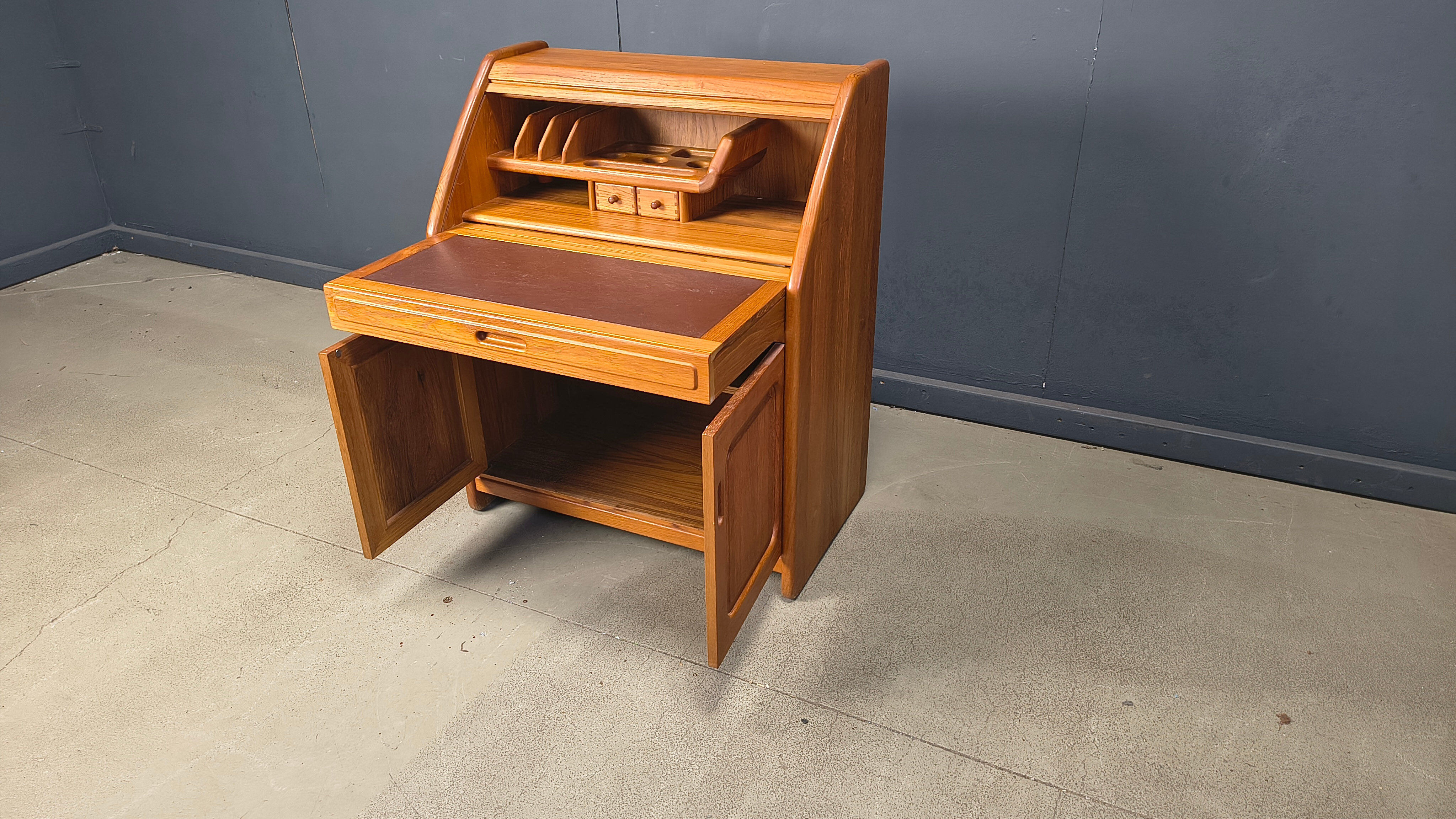 Teak secretaire by Dyrlund, Denmark, 1960s