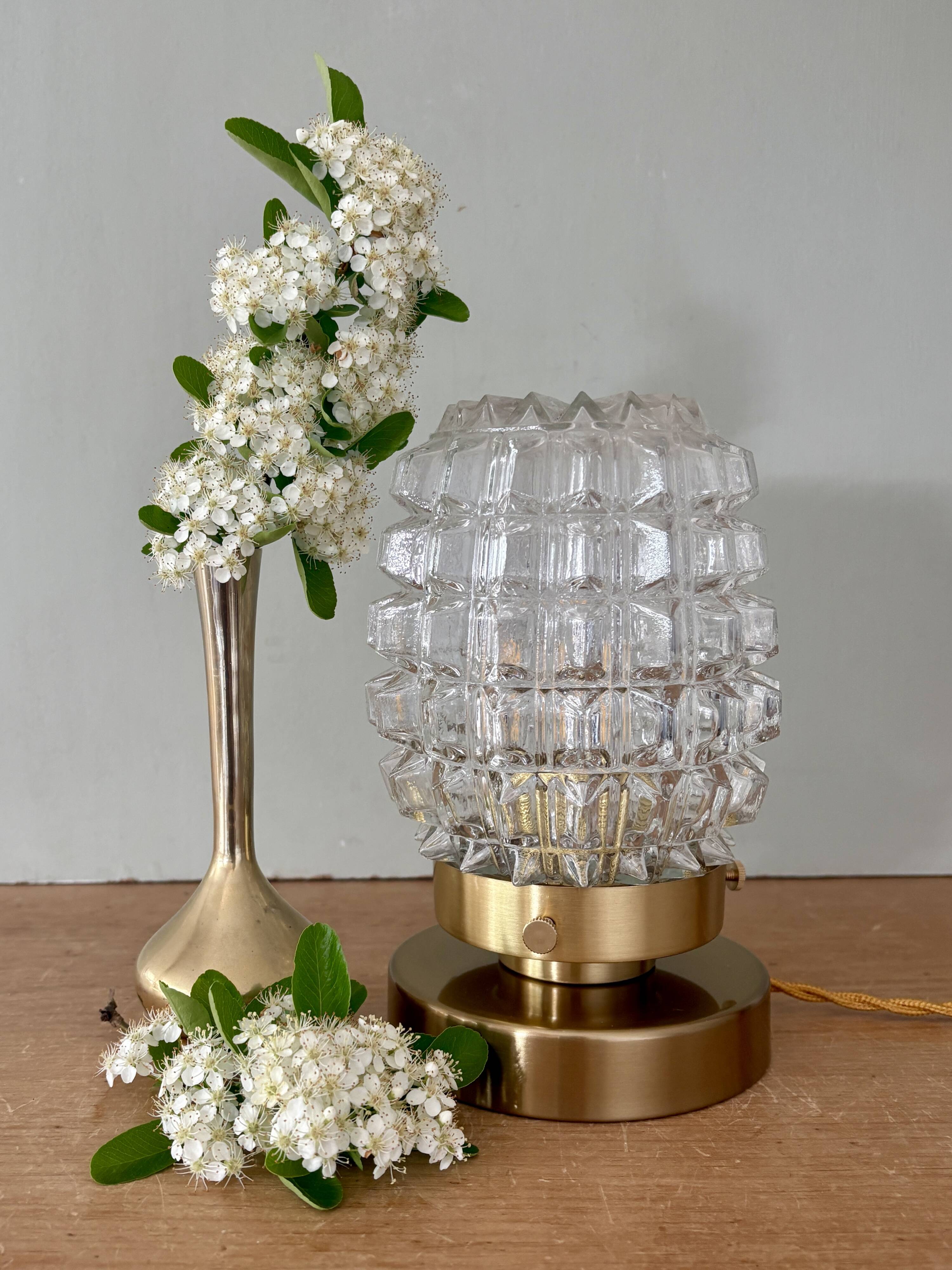 Vintage globe table lamp in transparent molded glass