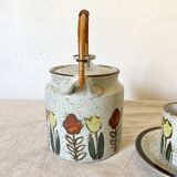 Stoneware teapot and its 3 cups, 1970s