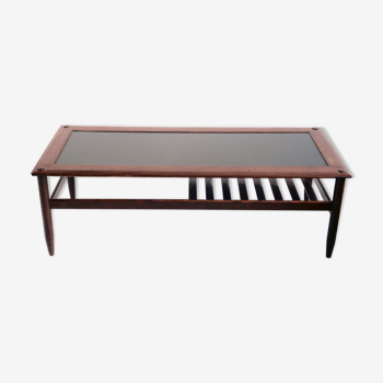 Scandinavian coffee table with reversible tray