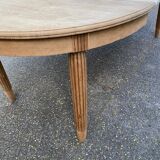 Renovated round Art Deco dining table, extendable, made of solid oak, 213cm.