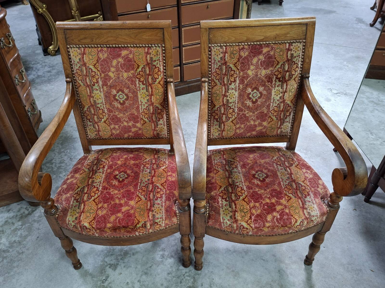 Pair of walnut armchairs – Restoration/Charles X period – 19th century