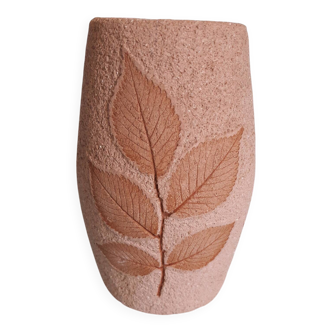 Wall vase in stone