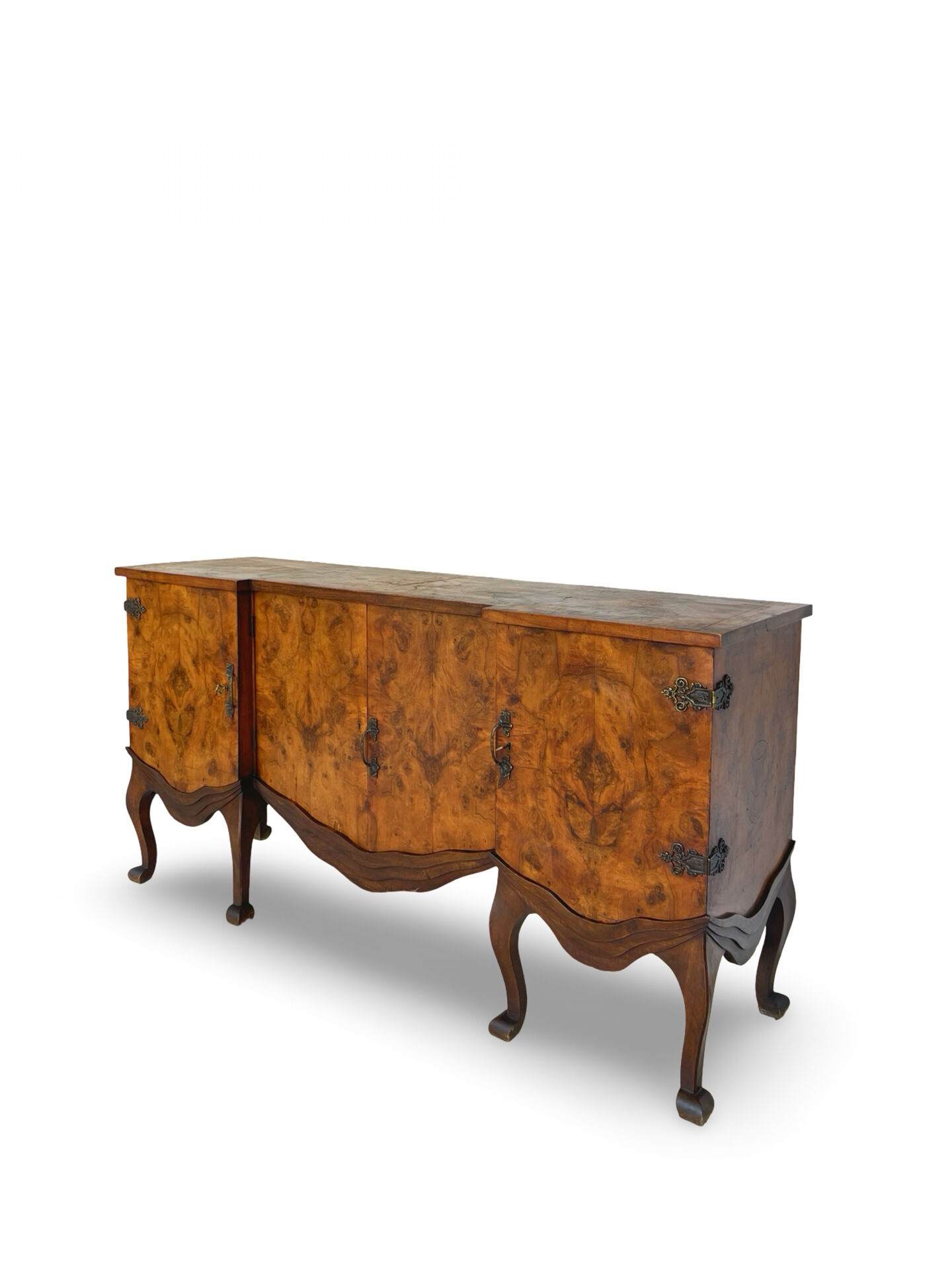 Walnut buffet, antique Italian, 1930s.