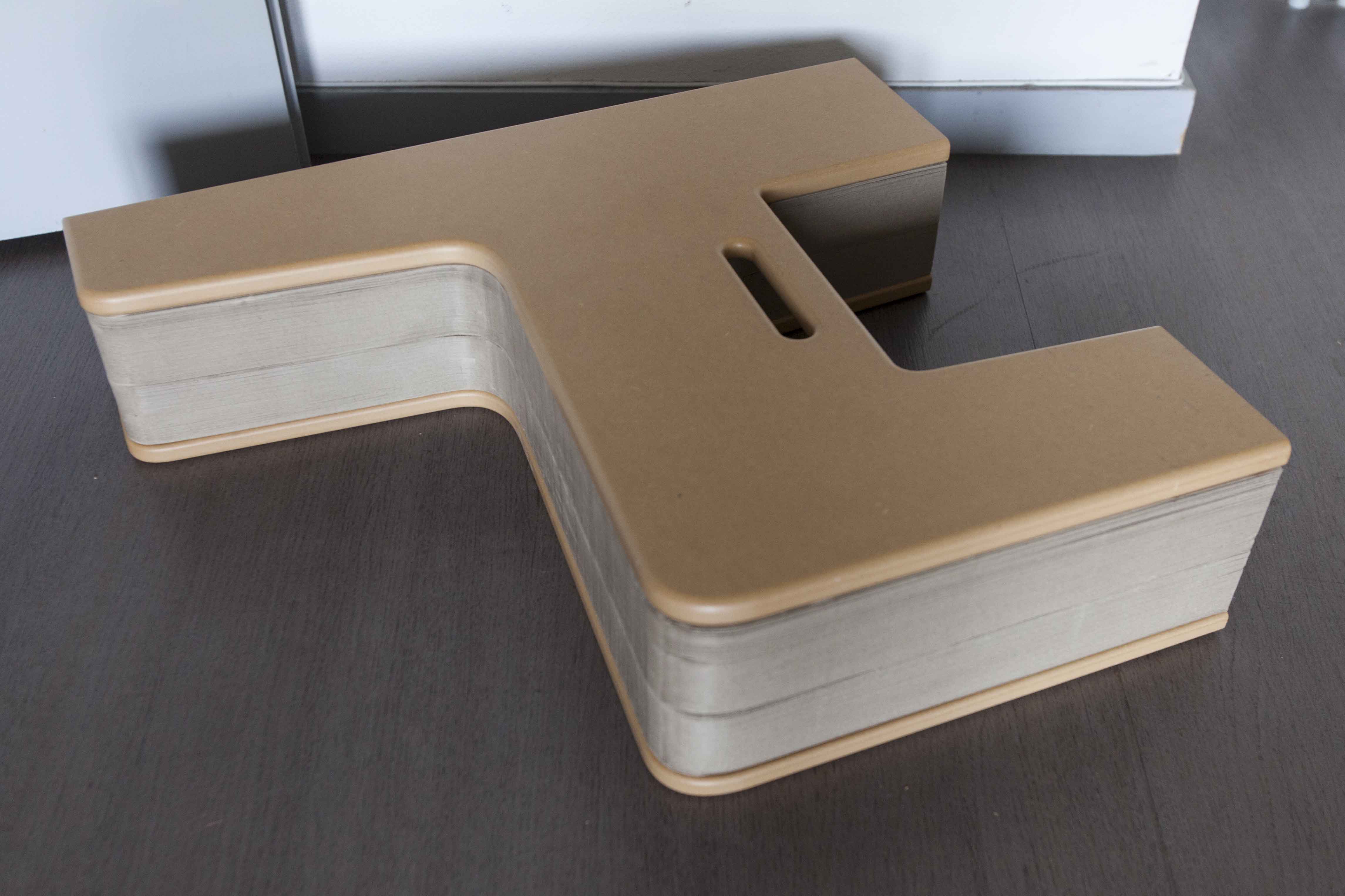 Vintage Extendable Seat The Flexible Love by Chishen chiu 2009