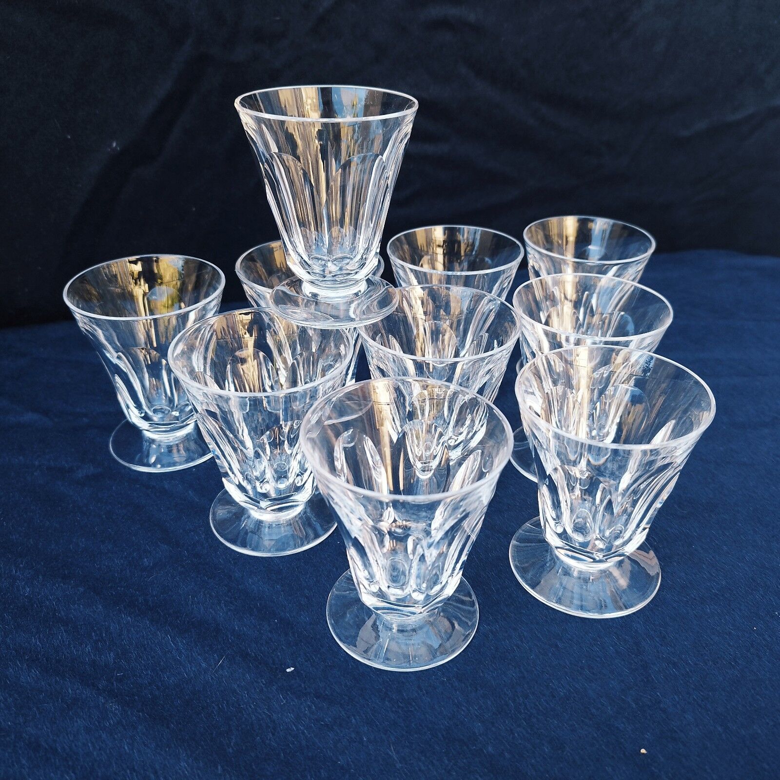 10 verres à vin blanc  facettes