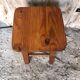 Ancien tabouret bois clair vintage
