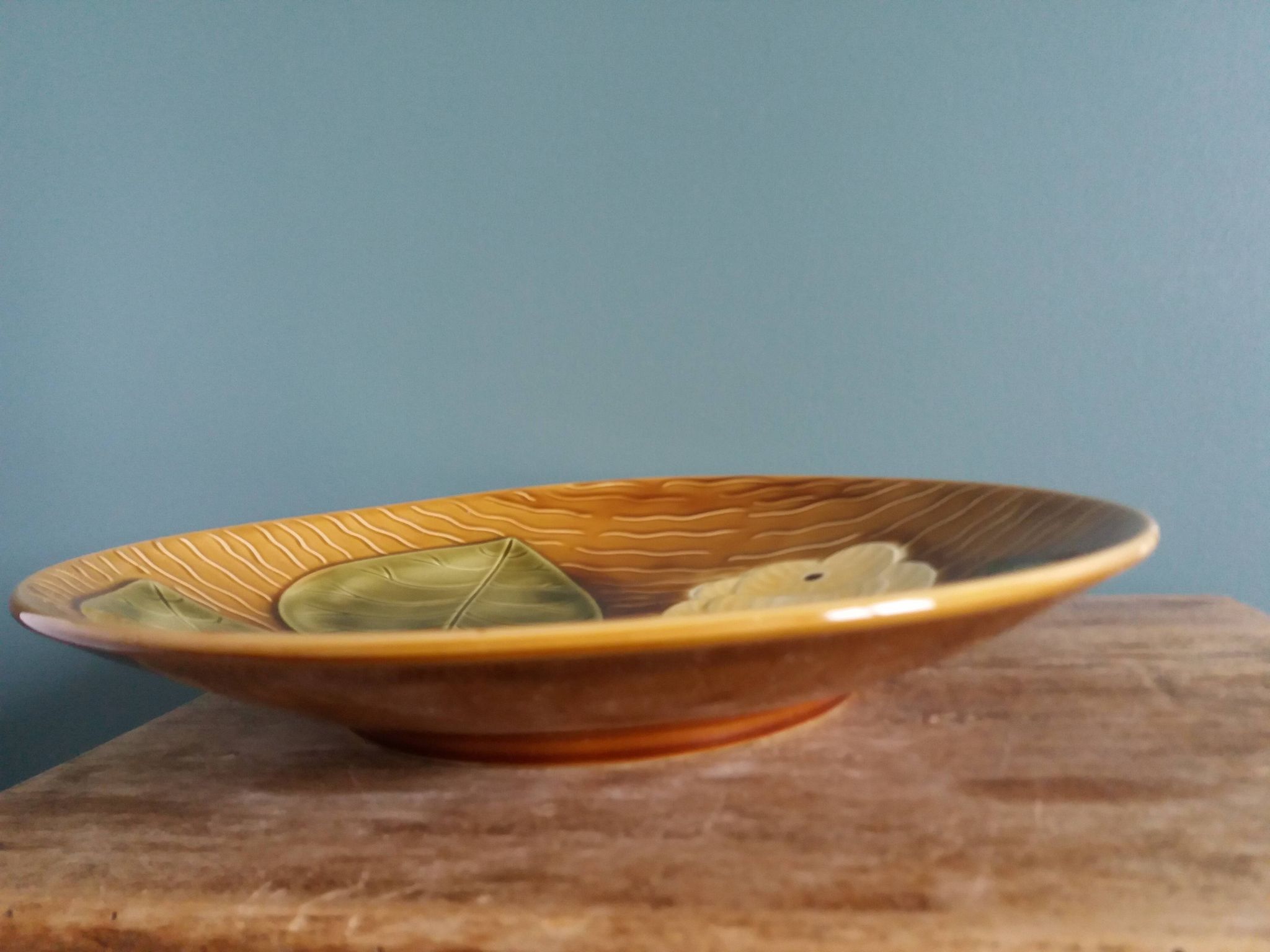 Sarreguemines hollow round dish