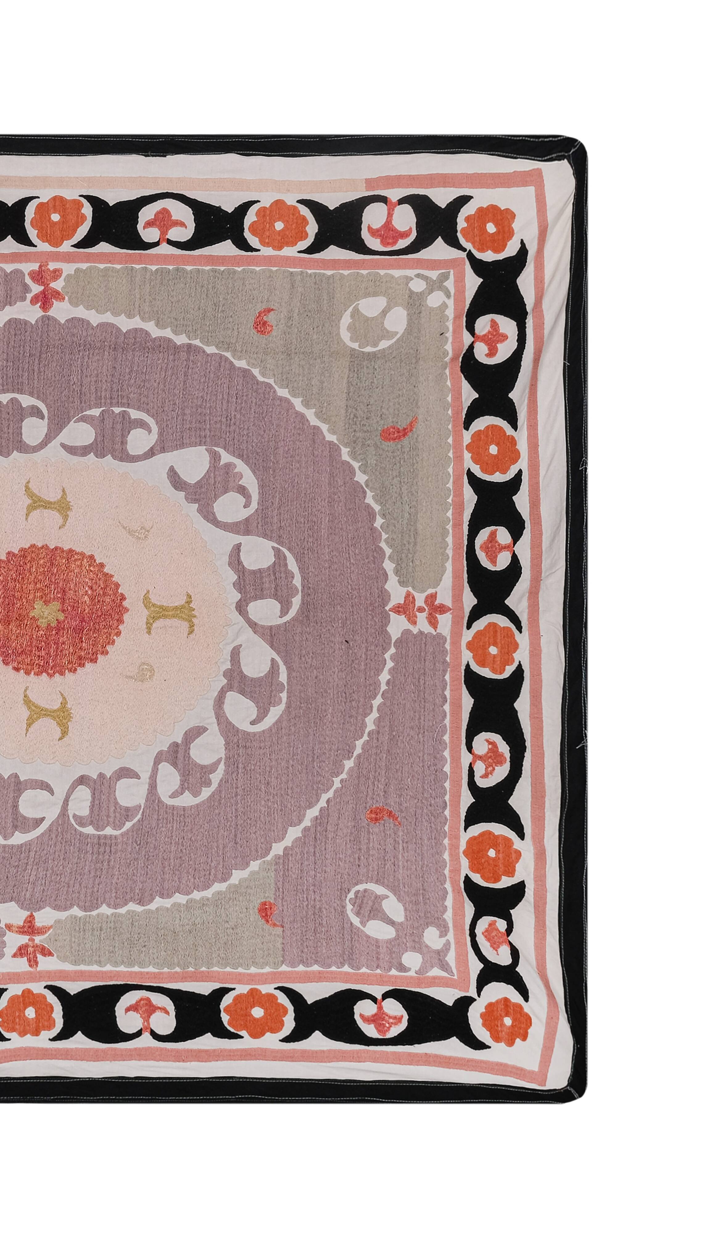 Hand knotted rug, vintage Turkish rug 120x137 cm