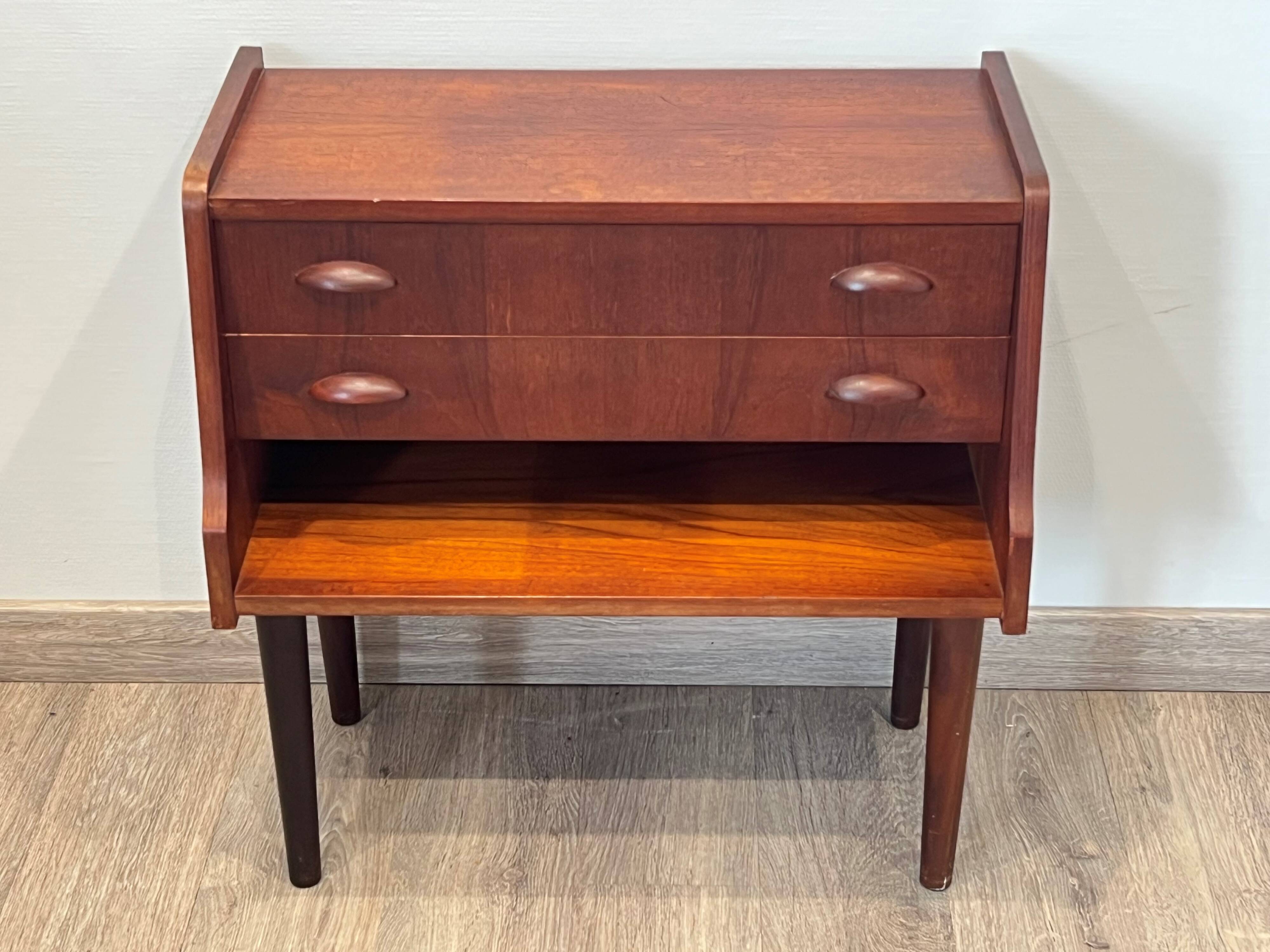 Scandinavian teak chest of drawers from the 1960s, Denmark.