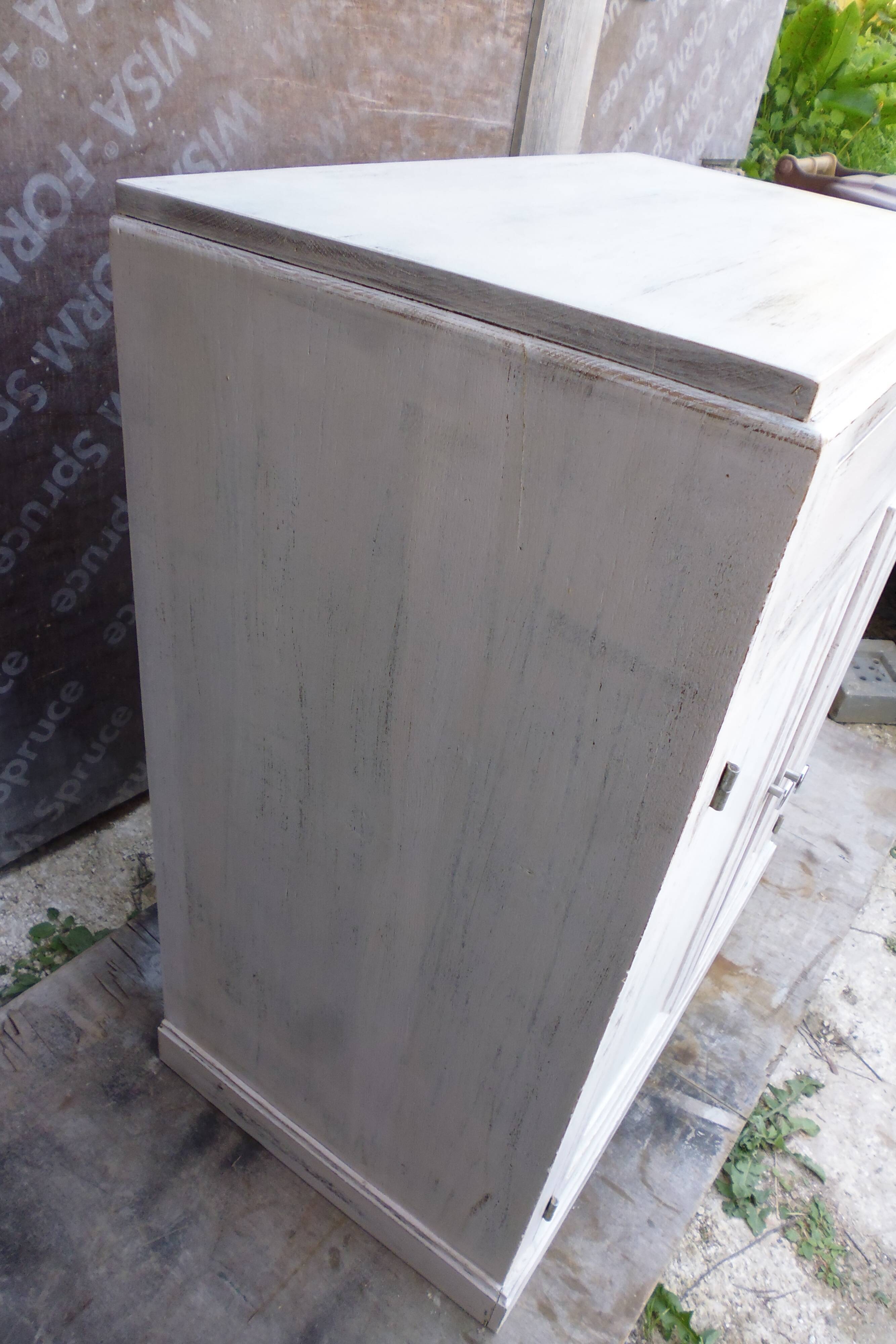 Parisian buffet 2 doors 1 painted oak drawer