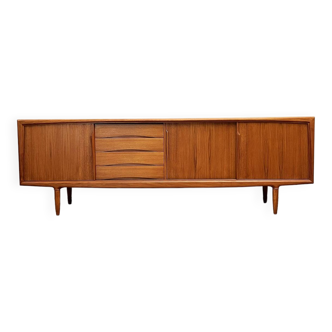 Buffet danois moderne du milieu du siècle en teck par Axel Christensen Odder Furniture, 1960s