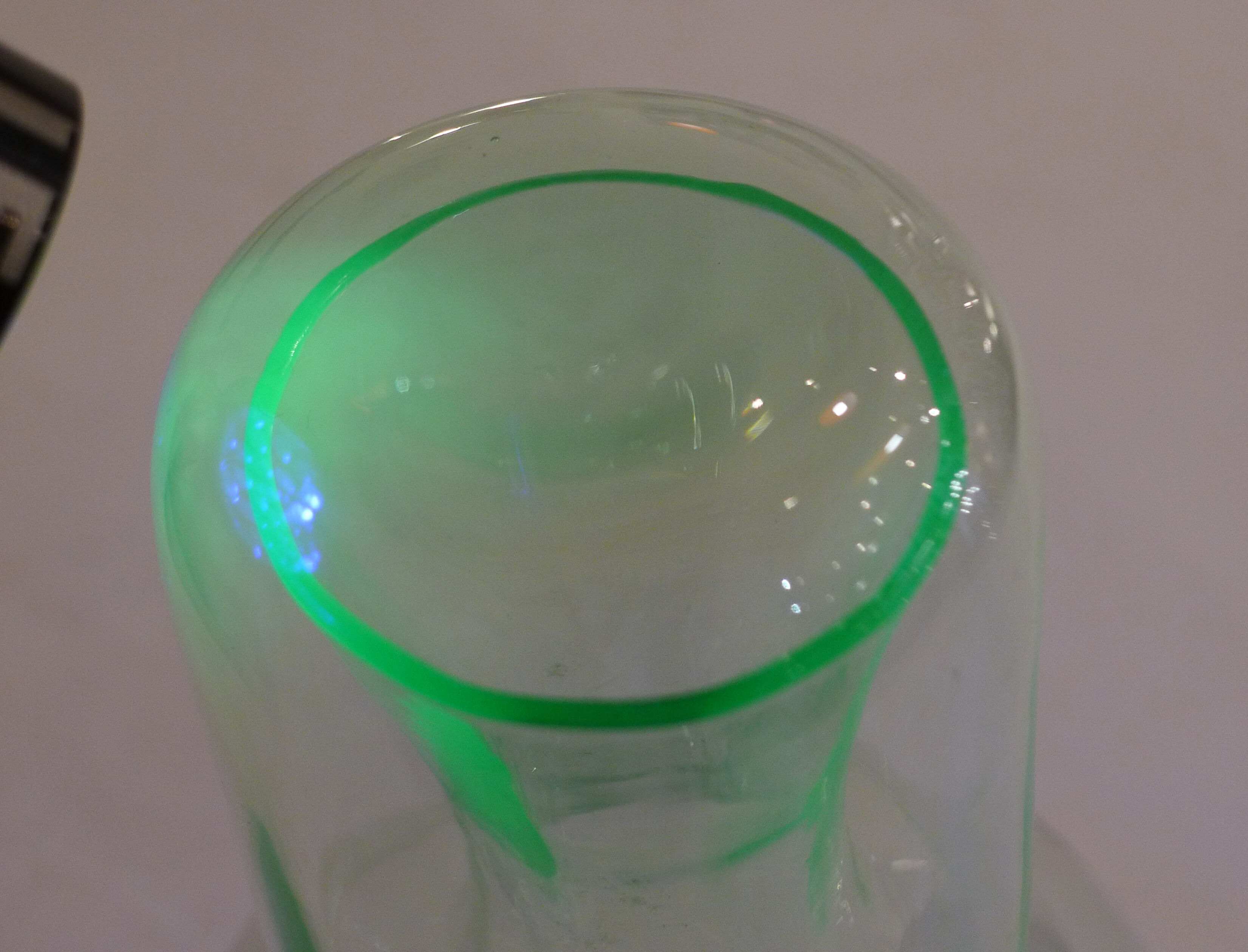 Carafe & uralin glass