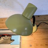 Articulated desk lamp