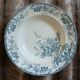 9 assiettes creuses anciennes dépareillées 