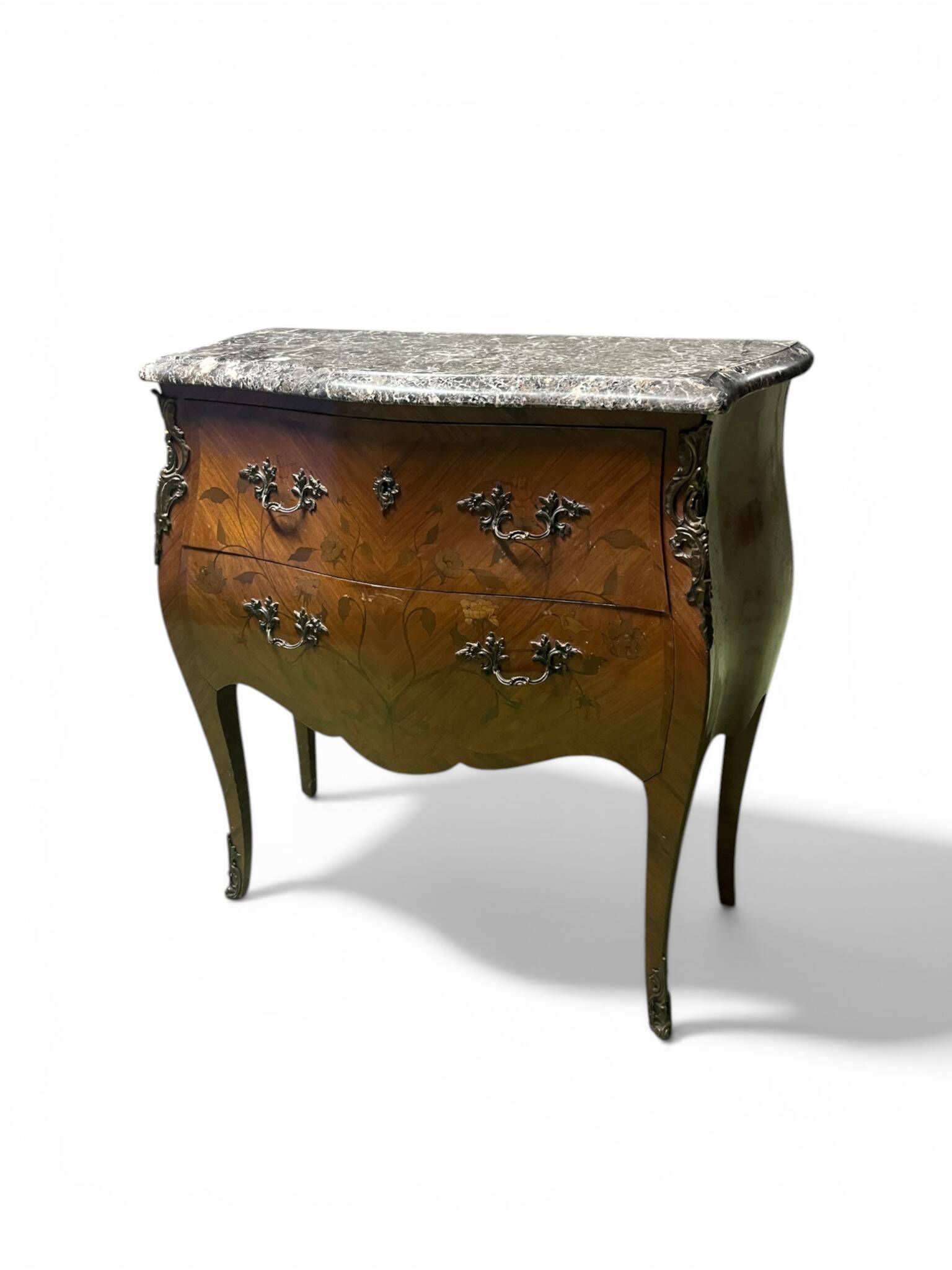 Curved jump commode in Louis XV style