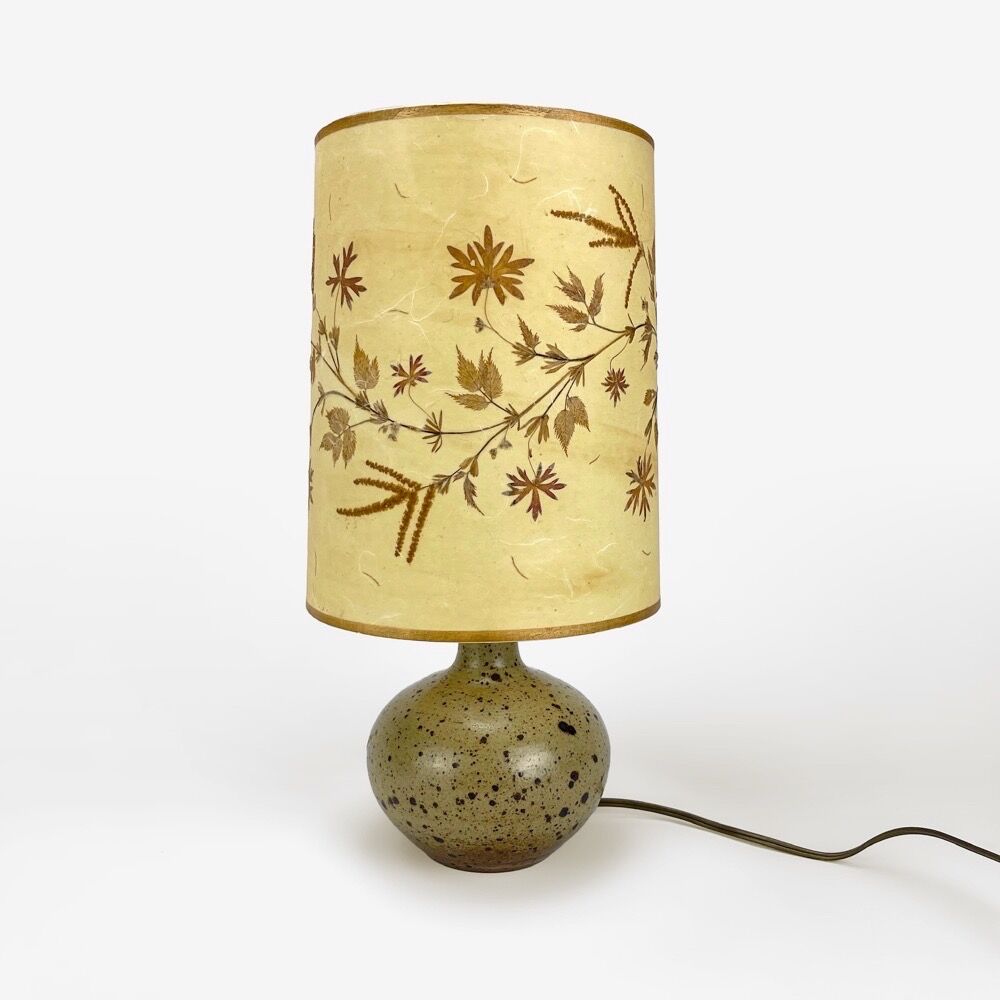 Lampe champêtre en grès pyrité et fleurs séchées années 70