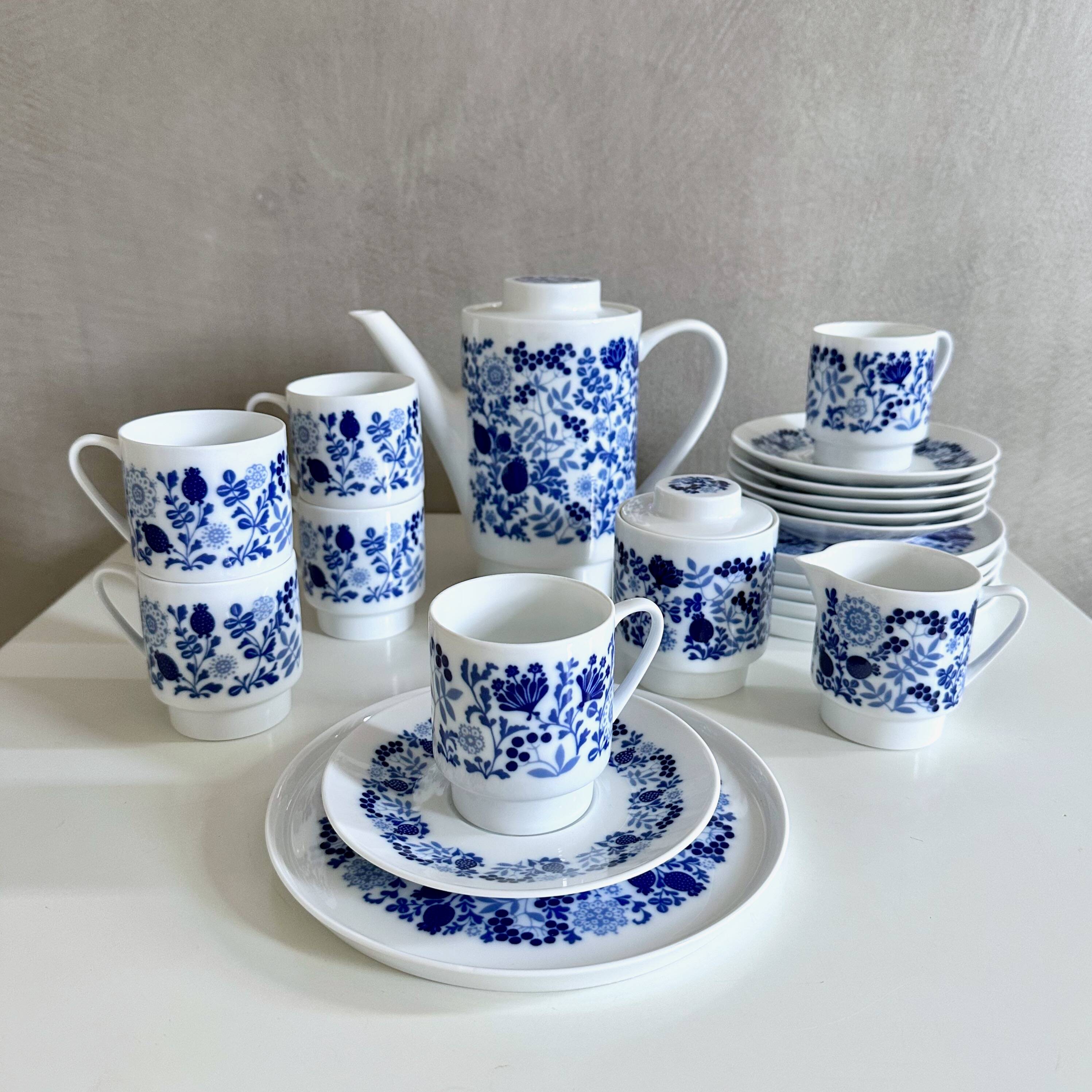 Melitta Hamburg “Blütenspiel” Dinnerware Set for 6 – Jupp Ernst