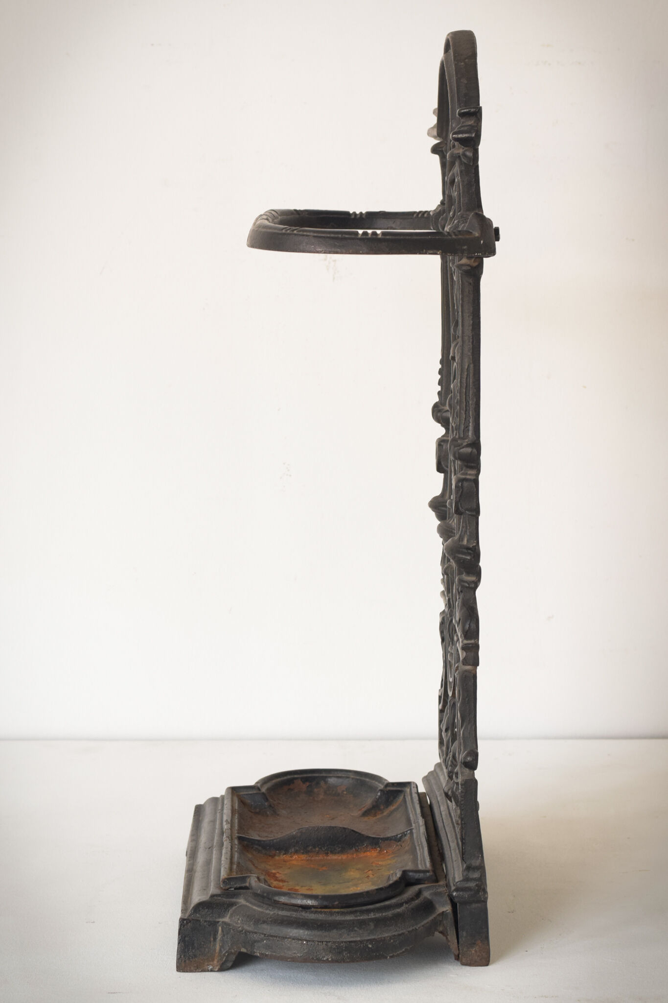 Victorian cast iron stick stand