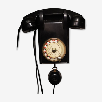 Téléphone vintage mural -