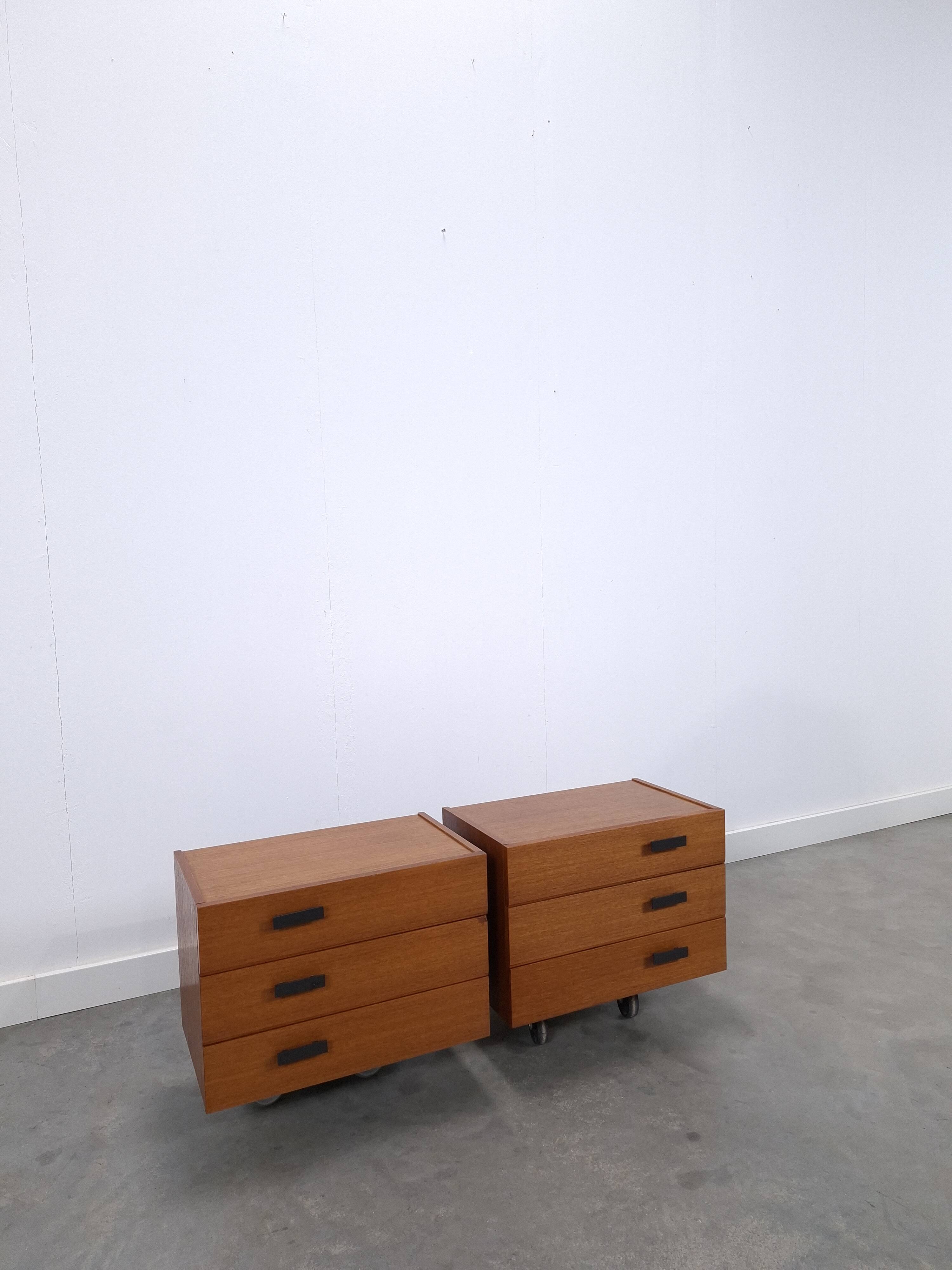 Set teak zwevende nachtkastjes met lades Denemarken