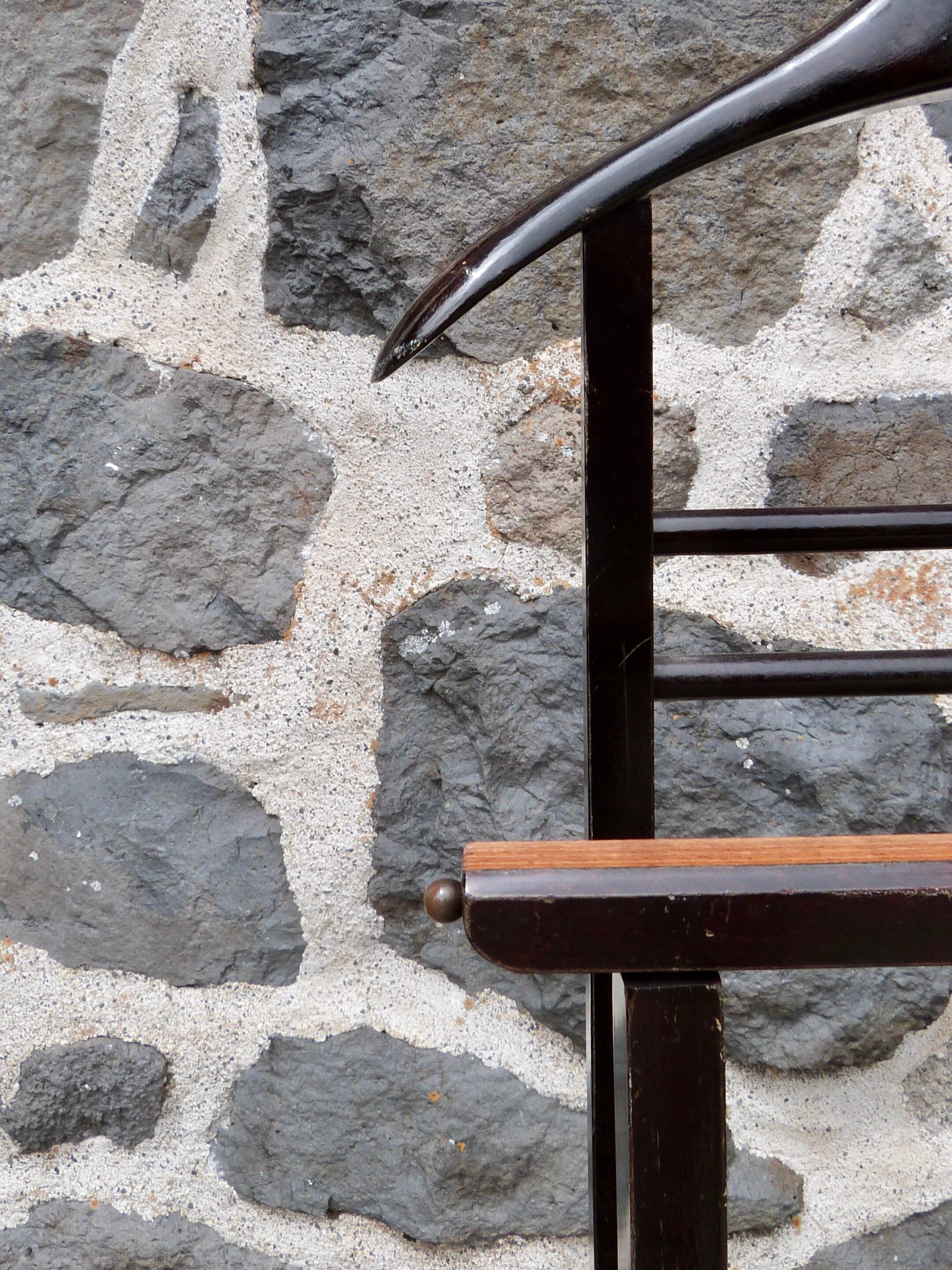 Italian design wheeled valet