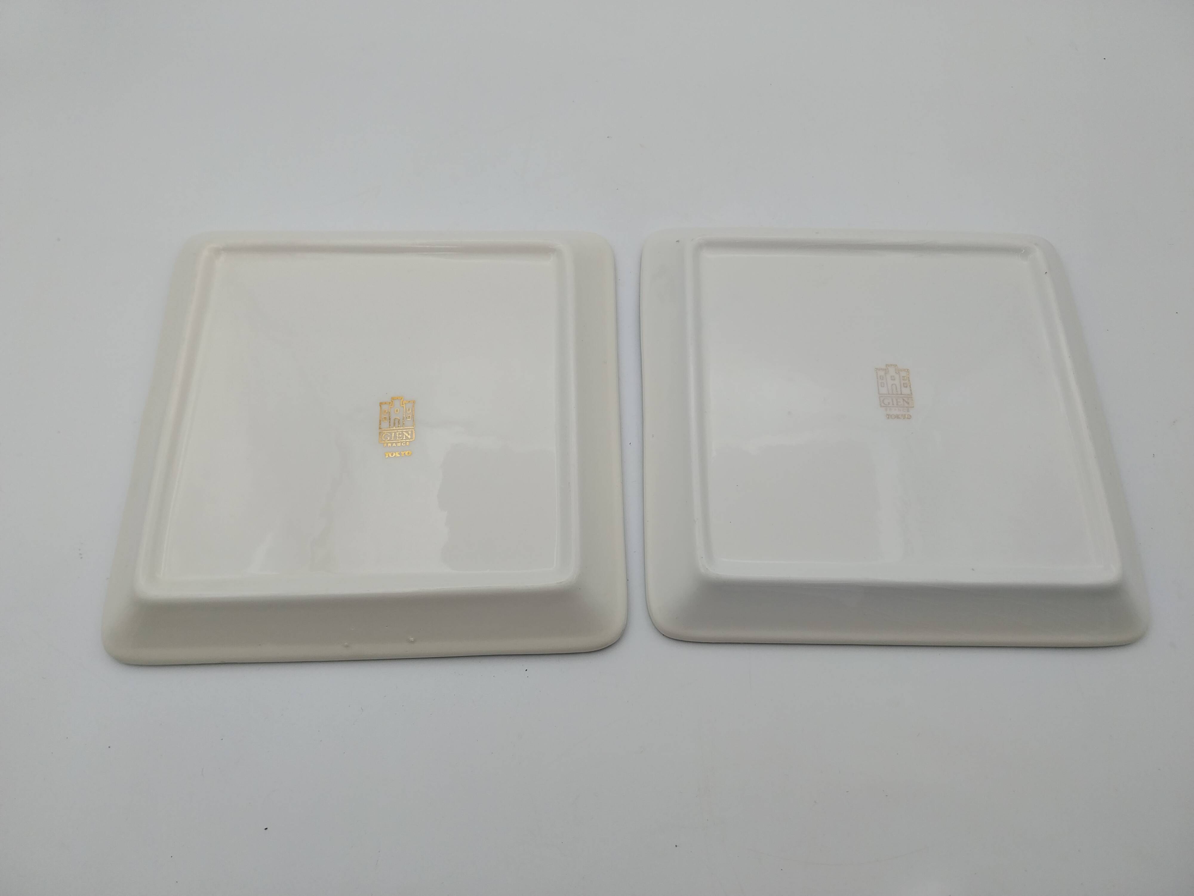 2 Tokyo Gien square plates