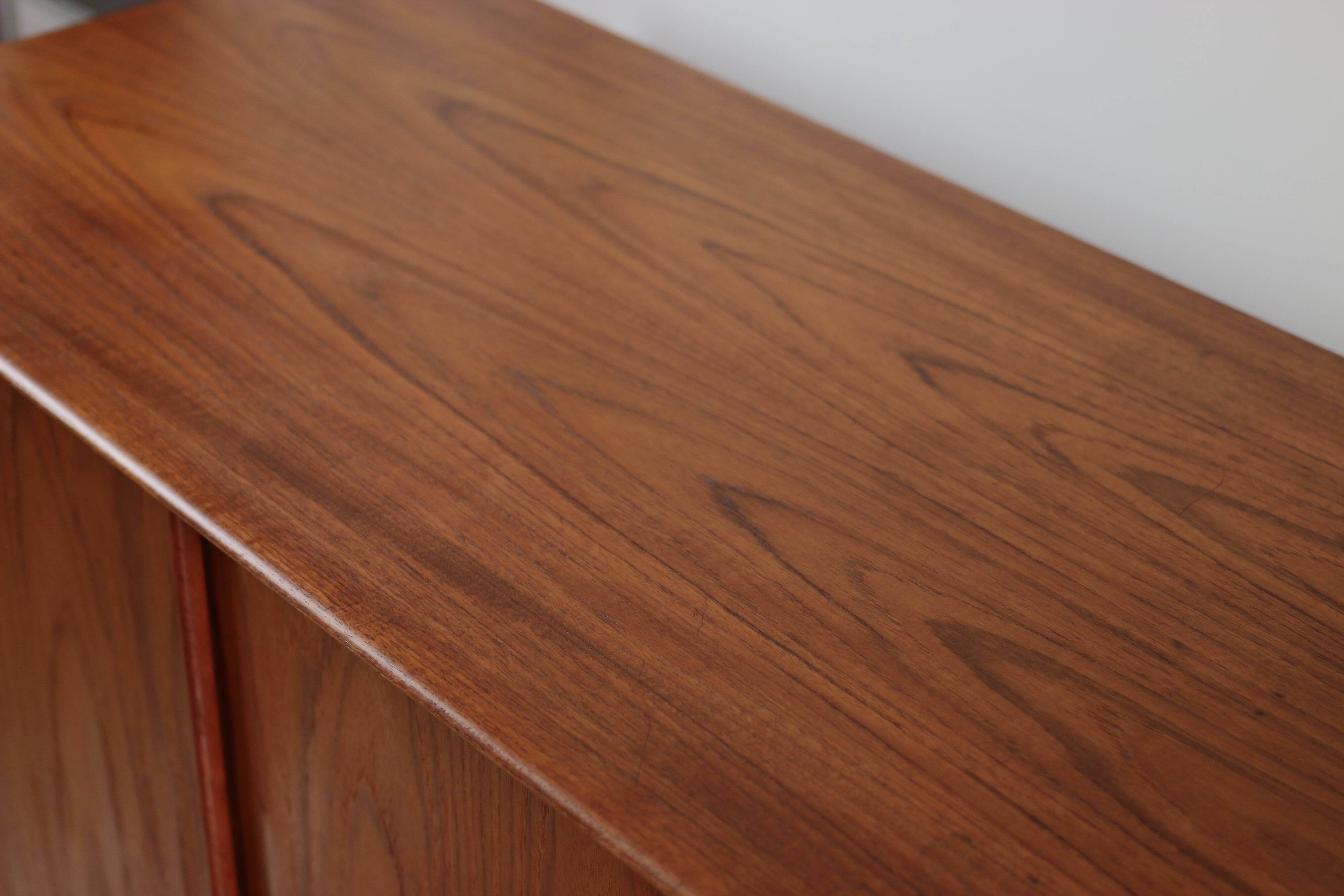 Enfilade scandinave vintage en teck Arne Vodder, 1960