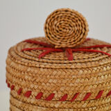 Boîte tressée vintage