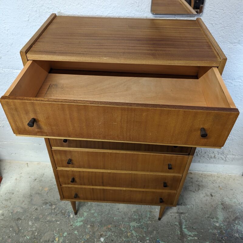 Weekly high chest of drawers