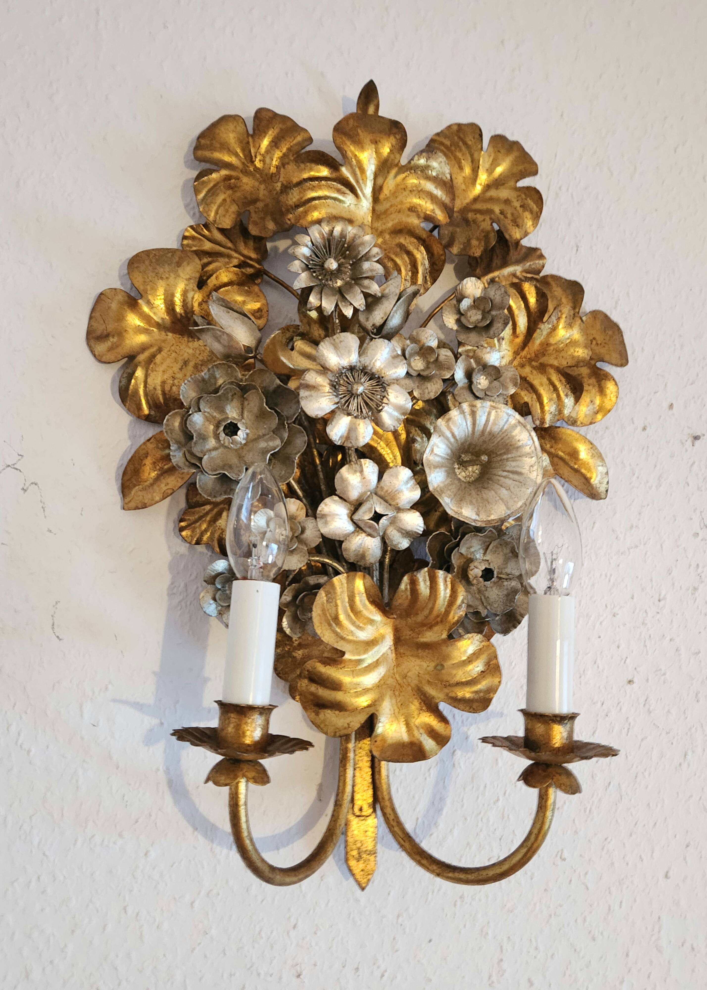 S.Salvadori Wandlampe vergoldet ersilbert Blumenmuster