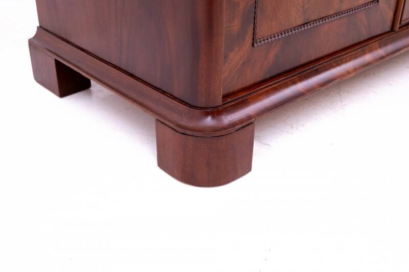 Chest of drawers, Northern Europe, late 19th century.