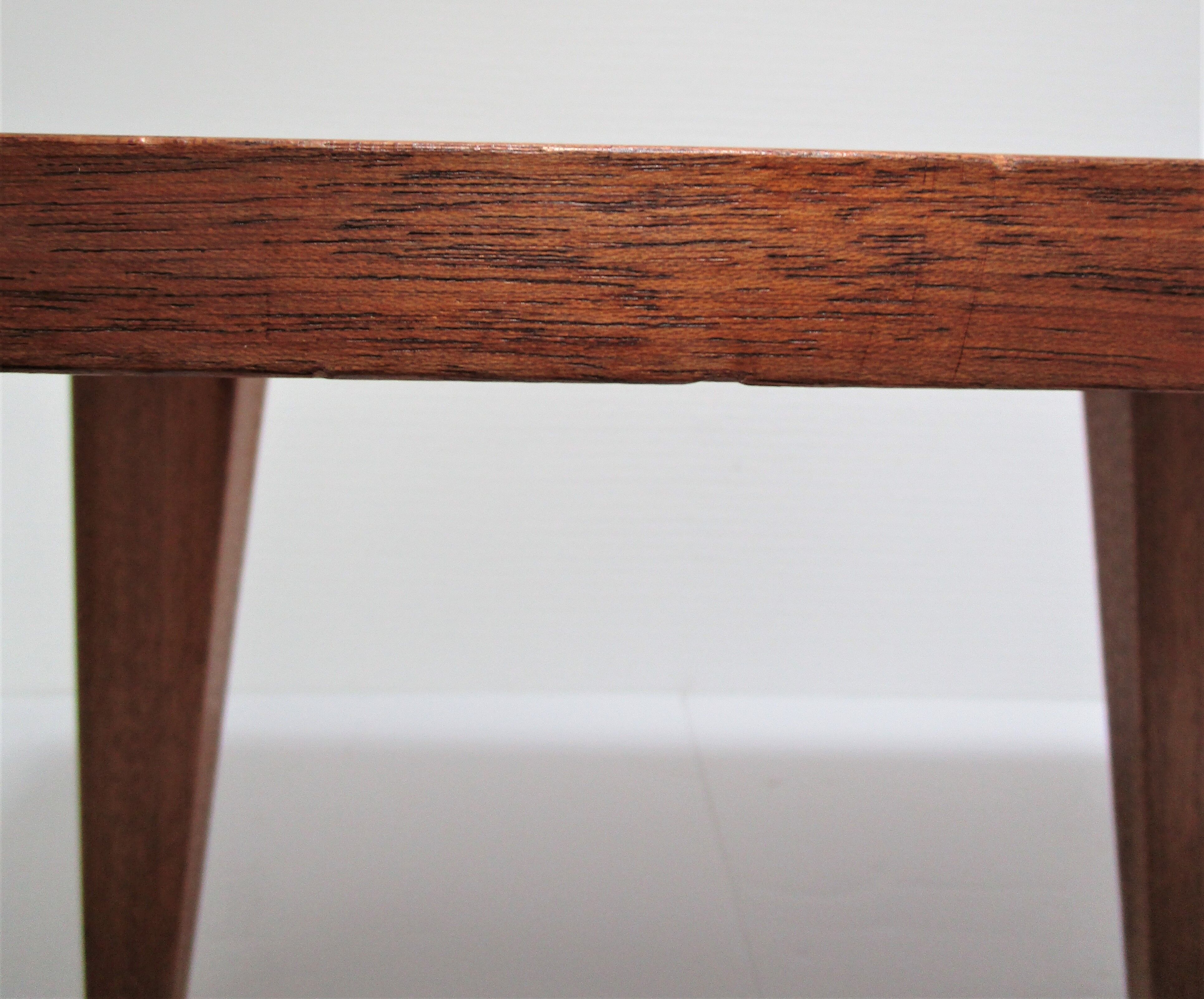 Tabouret bas bois massif années 50 / 60