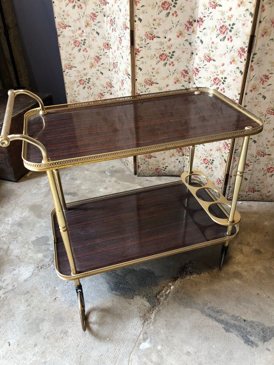 Table dessert drink vintage