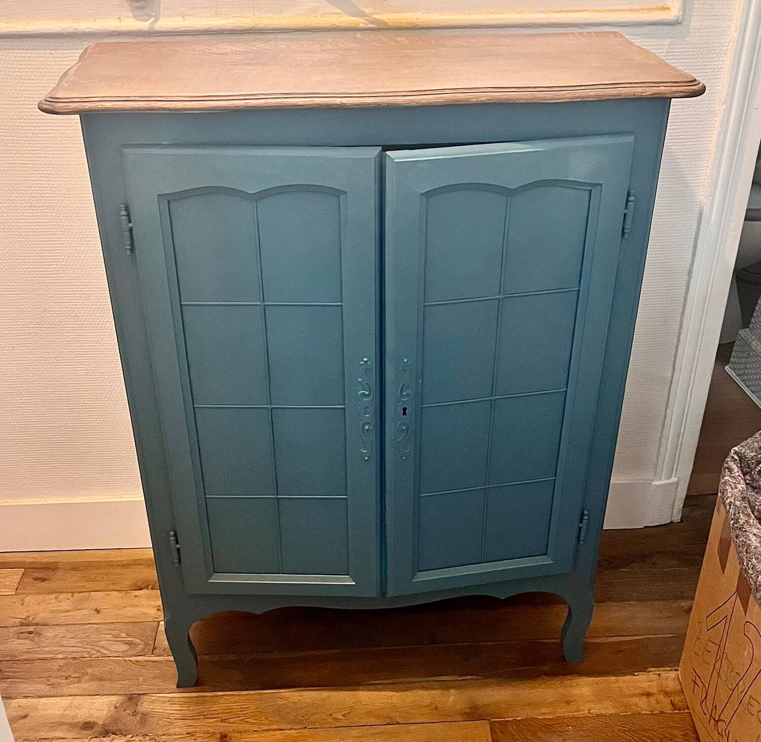 Blue Parisian Buffet