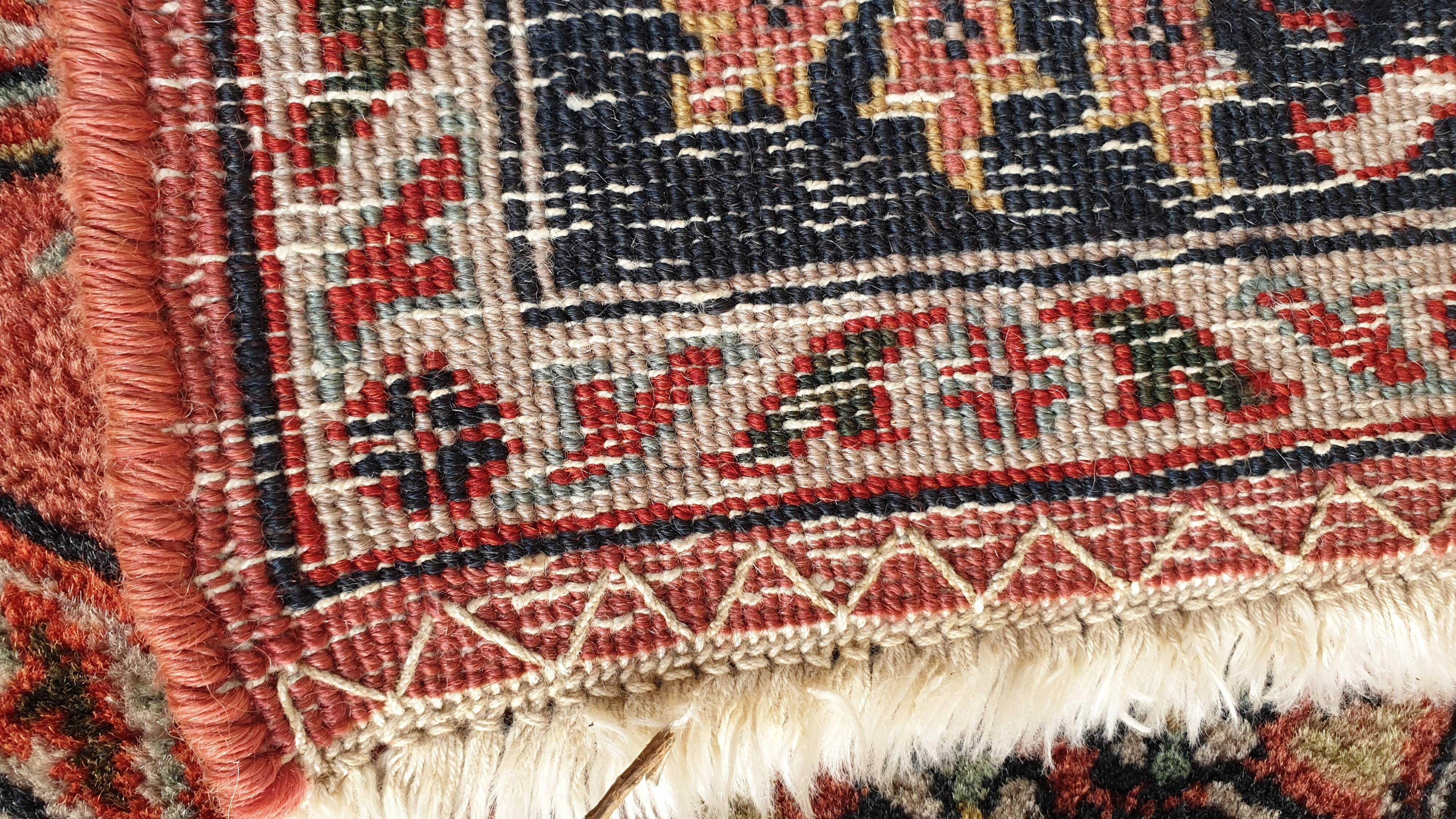 Heriz oriental carpet