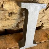 Letter metal I