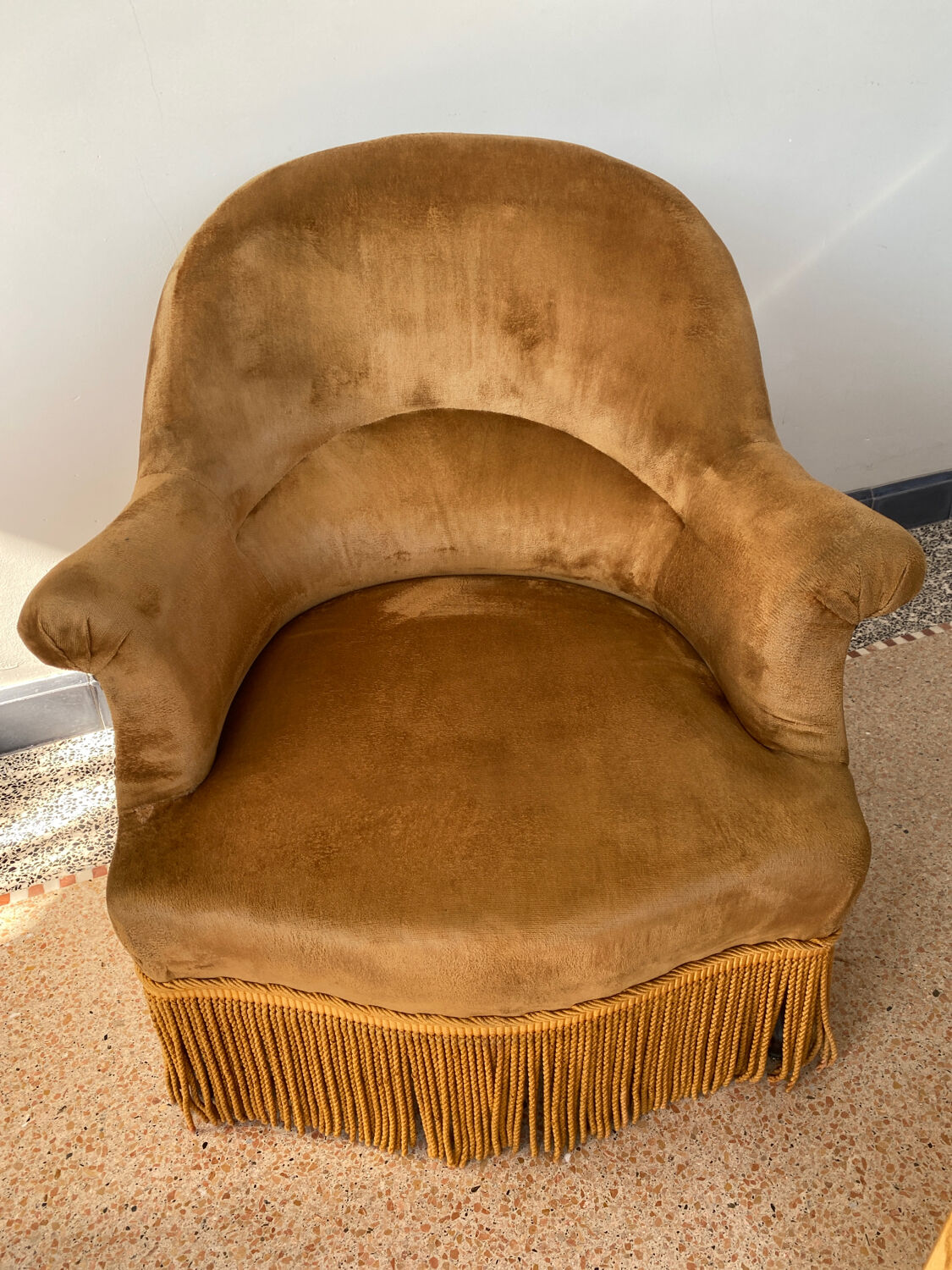 Vintage toad armchair