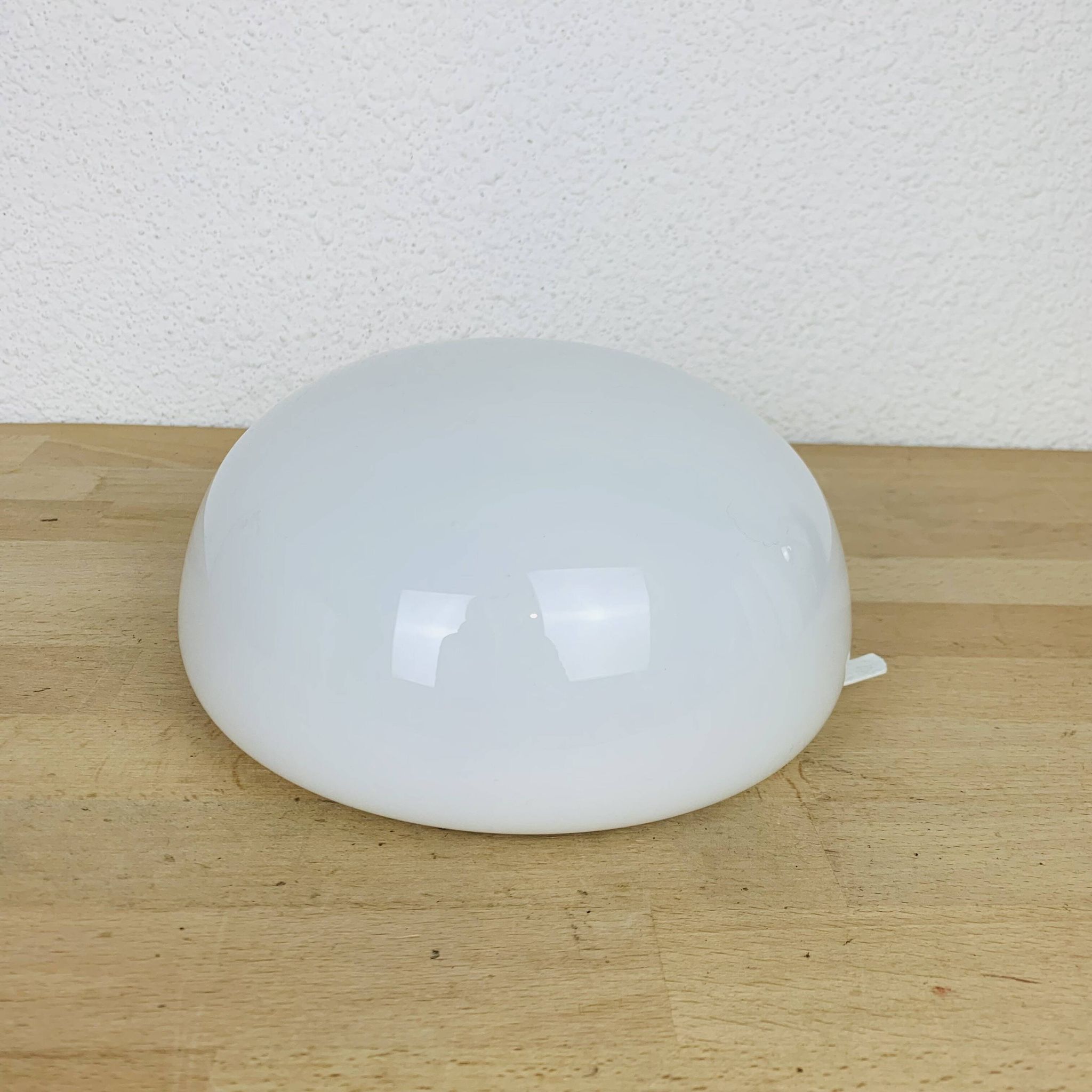 Applique boule opaline demi sphère 20 cm