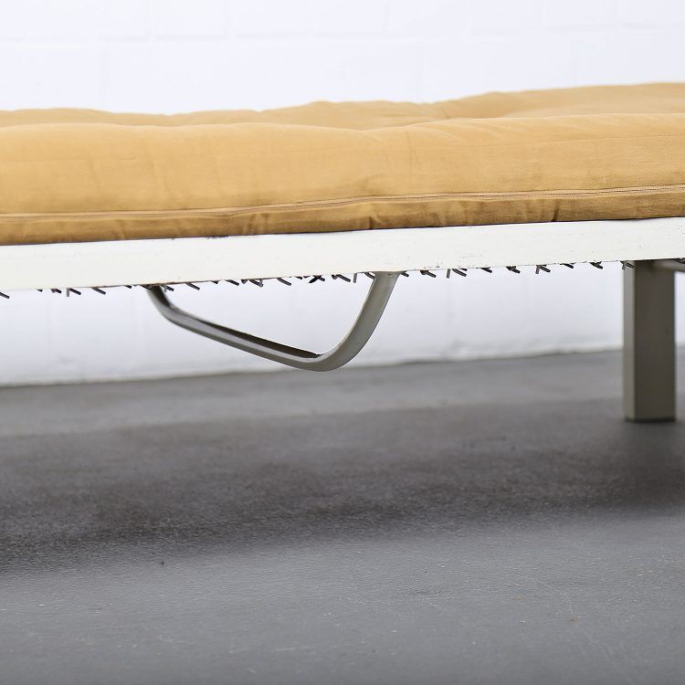 Mid-century French Daybed with futon