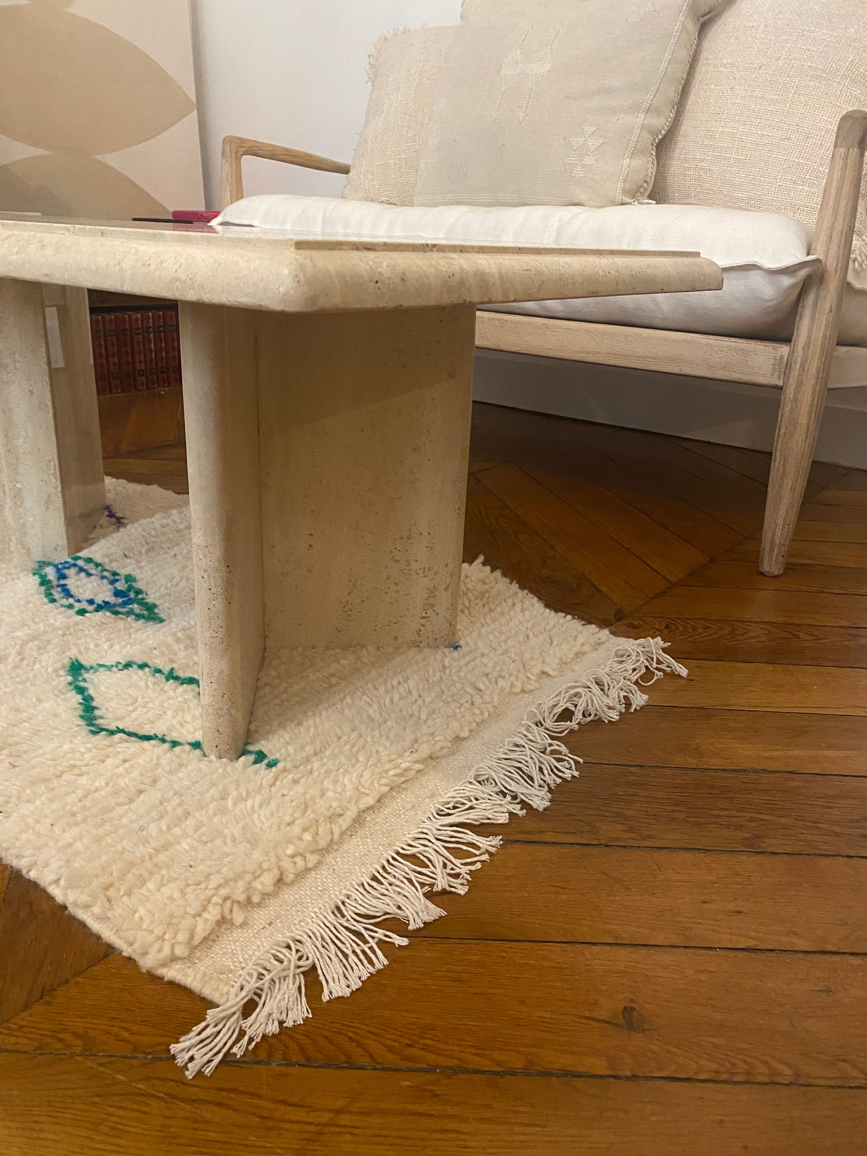 Vintage ecru rock stone coffee table