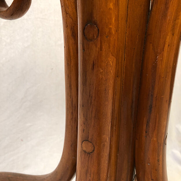 Parrot coat rack in bentwood