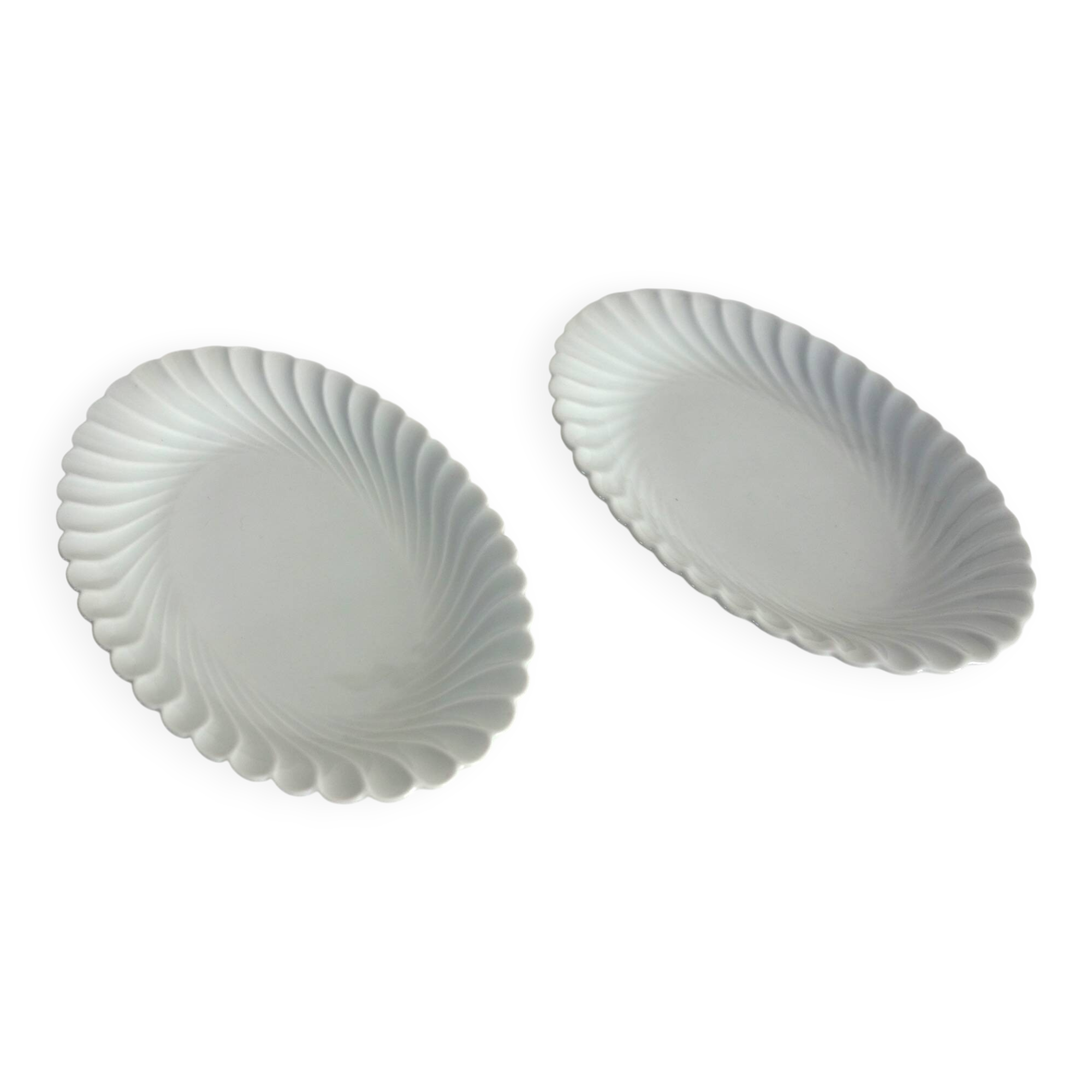 Set of 2 Haviland twisted white porcelain dishes Limoges