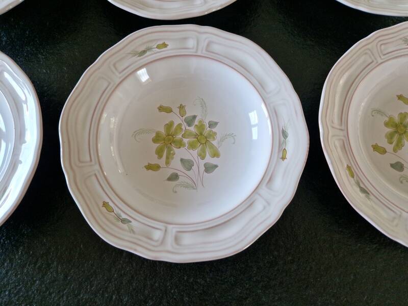 Henriot Quimper - Set of 6 earthenware soup plates