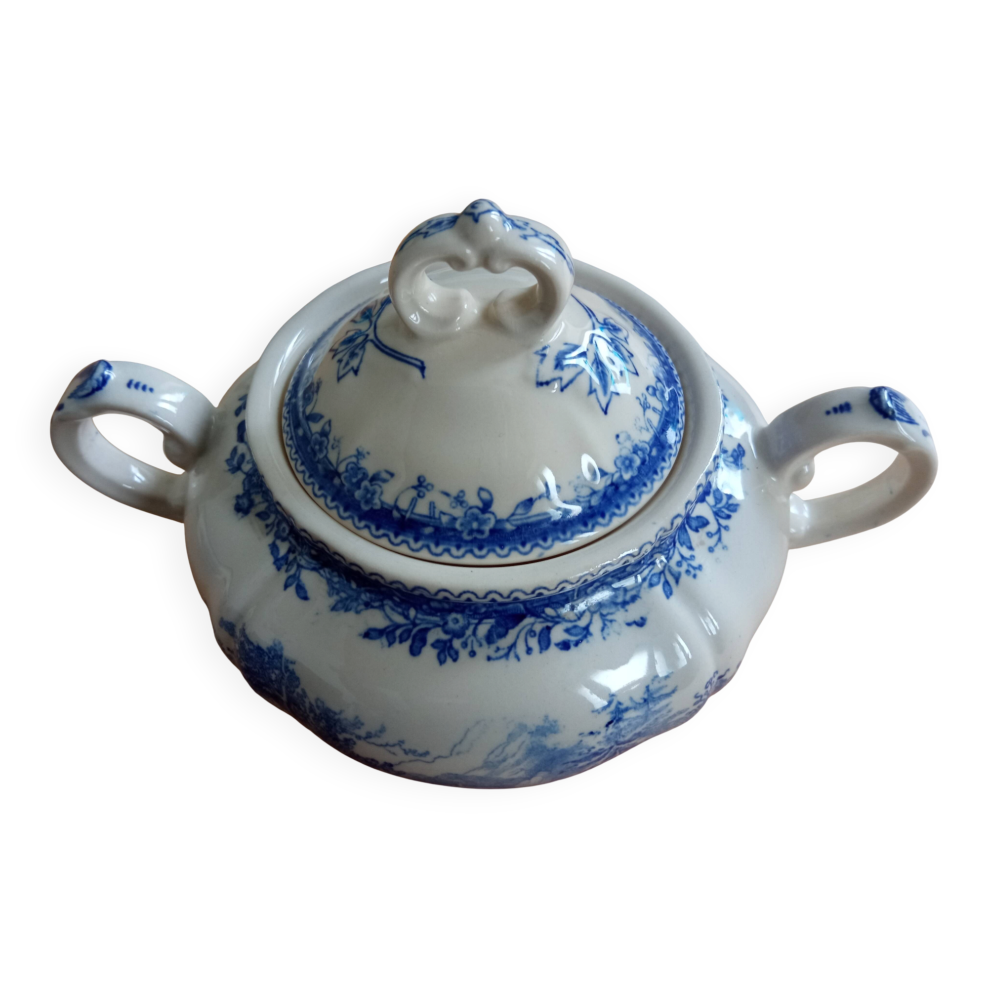 Charming sugar bowl with handles by Villeroy and Boch.
