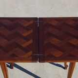 Extendable oak wallet table