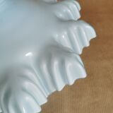 Blue opaline suspension